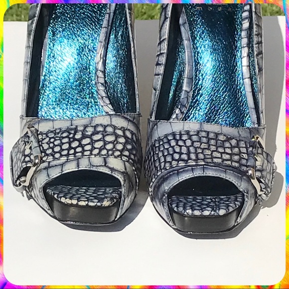 PELLE MODA Blue Gray Snakeskin Peep Toe Stiletto High Heels Pumps Size 8 M - Picture 3 of 14